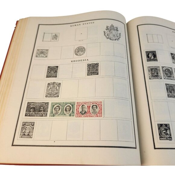 Vintage 1950 Modern Postage Stamp Album By Scott Publications With Mixed Stamps - Picture 10 of 13